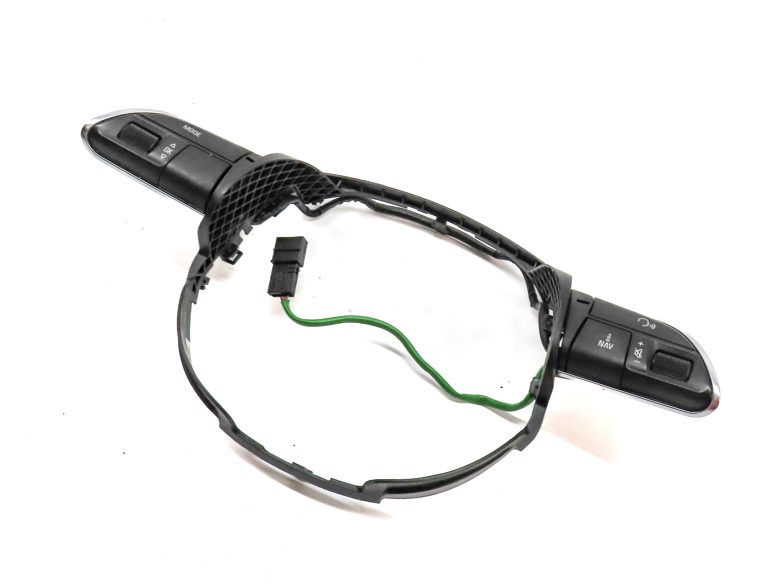 15 AUDI Q7 (4L) LEFT DRIVER STEERING WHEEL OPTION MEDIA VOLUME SELECT SWITCH SET — exact item pictured
